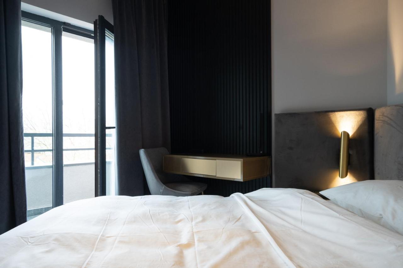 Hotel Cristal Cluj-Napoca Ngoại thất bức ảnh