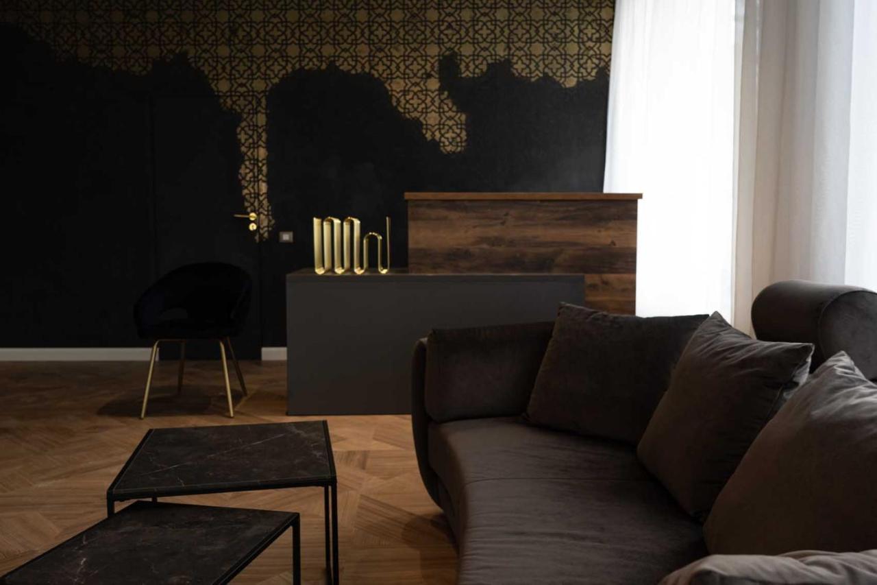 Hotel Cristal Cluj-Napoca Ngoại thất bức ảnh